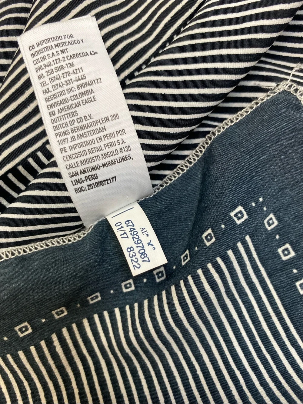 American Eagle Black White Striped Classic Small Square Scarf 19.5” 19.5”
